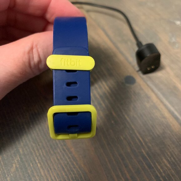 Fitbit Ace 2 Activity Tracker - blue/yellow - Picture 4 of 4